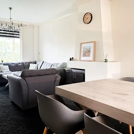 Business In For Expats * Dordrecht
